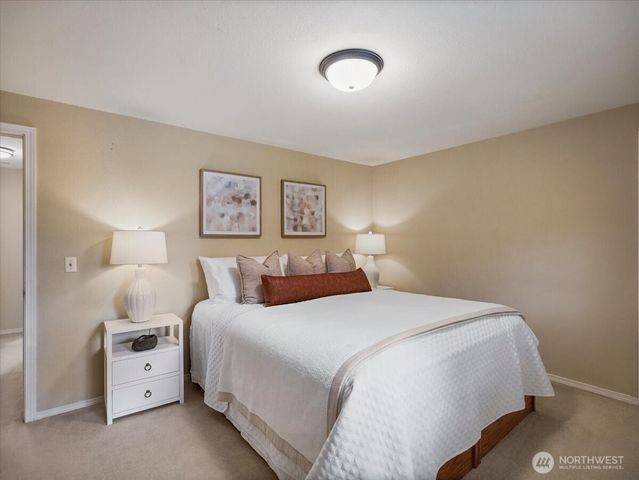 17649 SE 297th Place, Kent, WA 98042