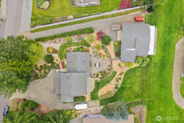 17649 SE 297th Place, Kent, WA 98042