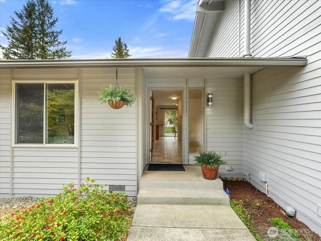 17649 SE 297th Place, Kent, WA 98042