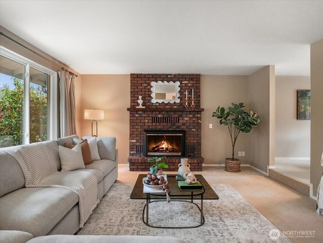 17649 SE 297th Place, Kent, WA 98042