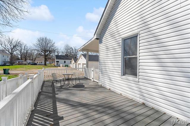 425 W Third Street, O'fallon, IL 62269