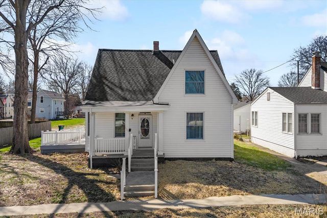 425 W Third Street, O'fallon, IL 62269