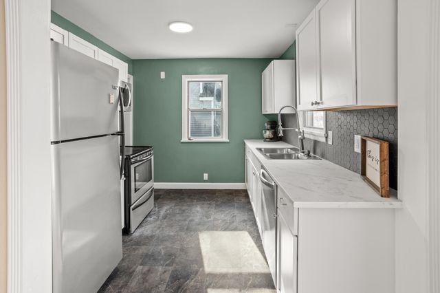 1111 3rd Street S, Moorhead, MN 56560