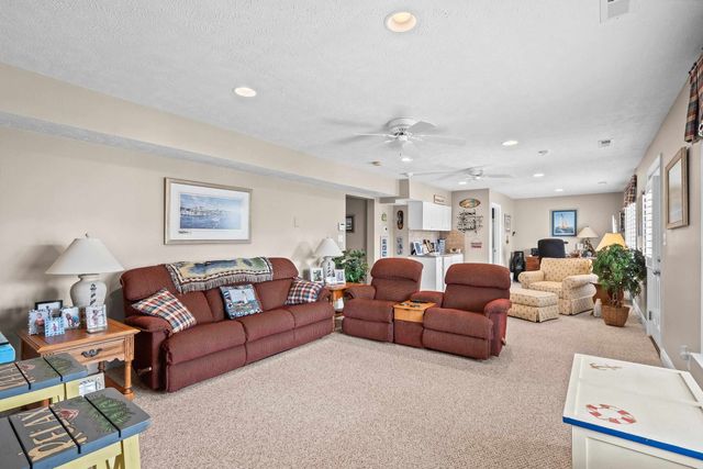 1608 Waterway Dr., North Myrtle Beach, SC 29582