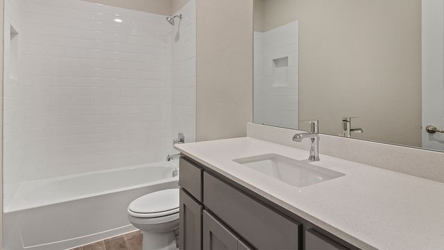 1926 JACKSON Street, Cleburne, TX 76033