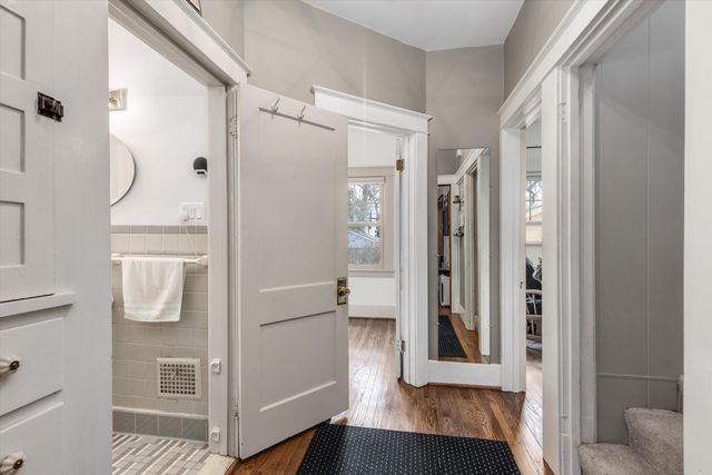 52 Devonshire Road, Pleasant Ridge, MI 48069