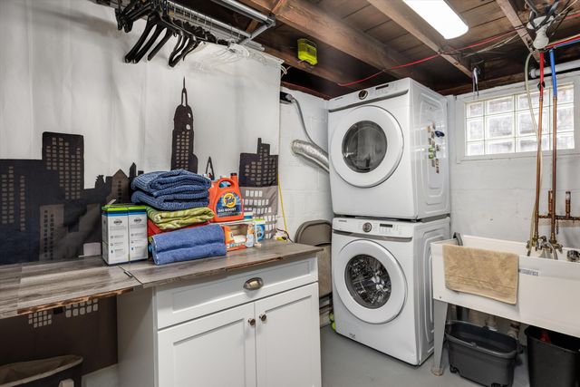 52 Devonshire Road, Pleasant Ridge, MI 48069