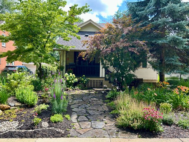 52 Devonshire Road, Pleasant Ridge, MI 48069