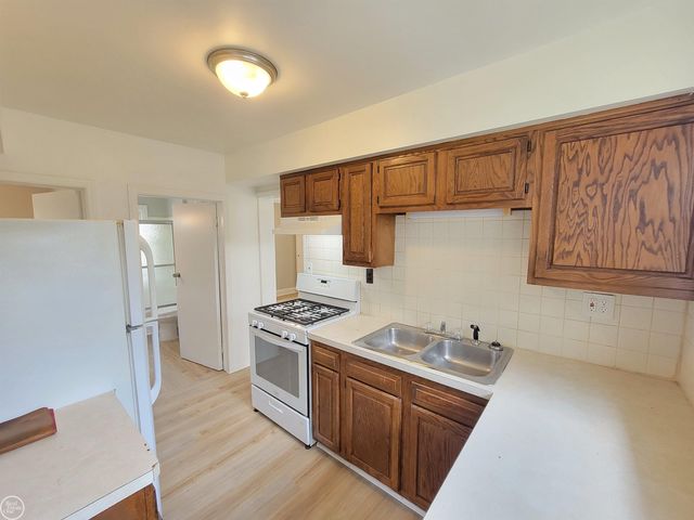 26737 Brush Street, Madison Heights, MI 48071