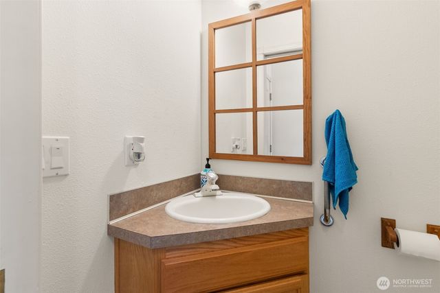 30 SE Dawnview Crest, Shelton, WA 98584