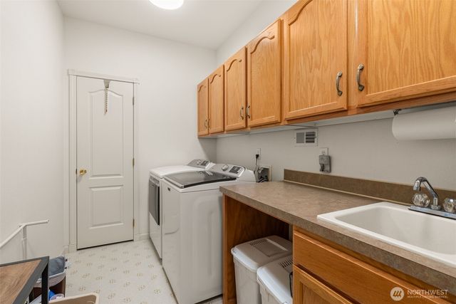 30 SE Dawnview Crest, Shelton, WA 98584