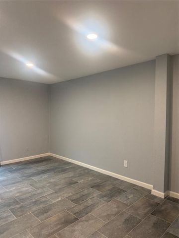 7930 Grove Ridge Drive, Houston, TX 77061