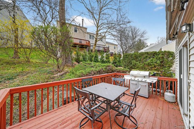 231 Carrollwood Drive, Tarrytown, NY 10591