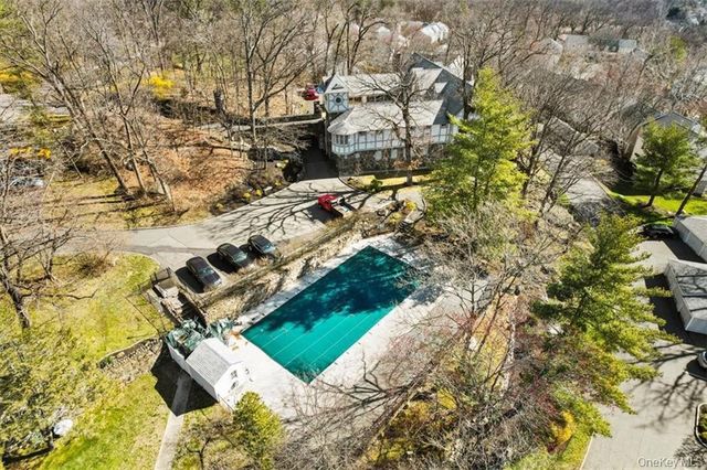 231 Carrollwood Drive, Tarrytown, NY 10591