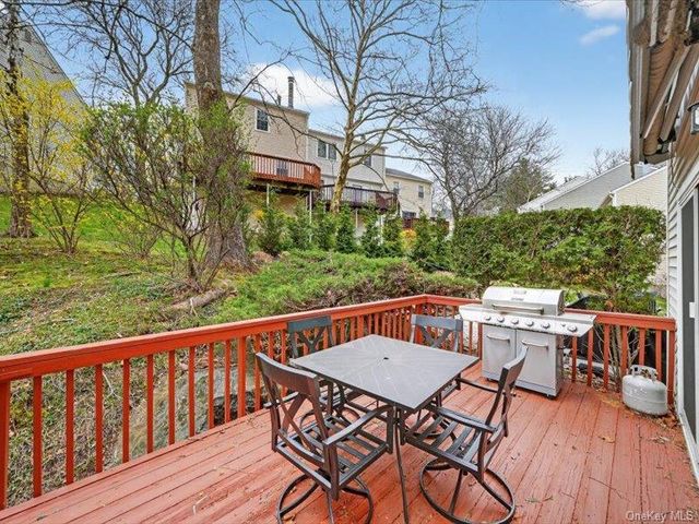 231 Carrollwood Drive, Tarrytown, NY 10591