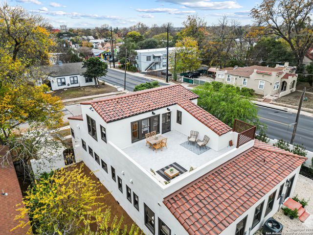 339 W Elsmere Pl, San Antonio, TX 78212