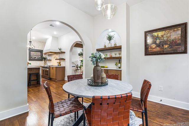 339 W Elsmere Pl, San Antonio, TX 78212