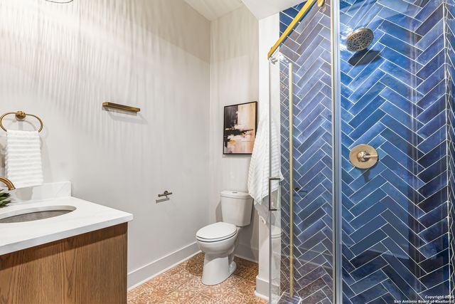 339 W Elsmere Pl, San Antonio, TX 78212