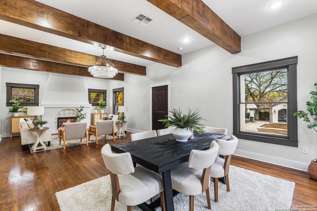 339 W Elsmere Pl, San Antonio, TX 78212