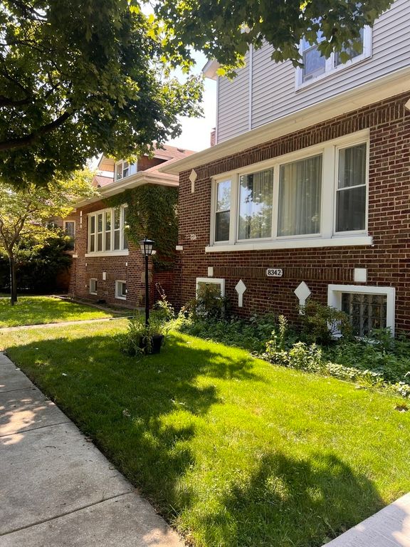 8340 S PAXTON Avenue, Chicago, IL 60617 — photo 4