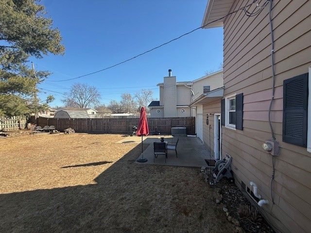 900 14TH Place, Camanche, IA 52730