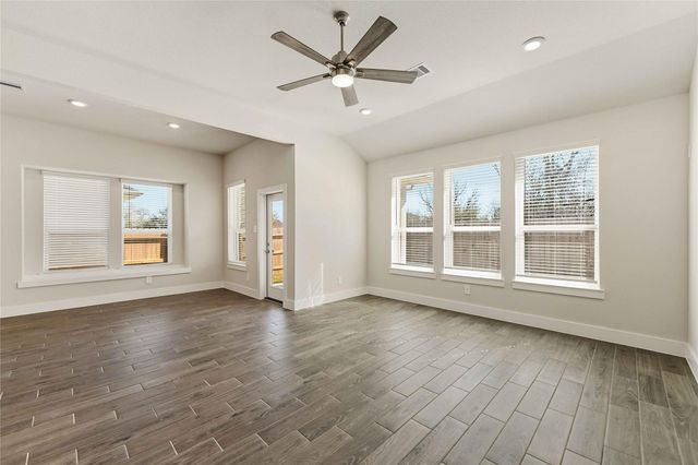 220 Magnolia Laurel Drive, Alvin, TX 77511