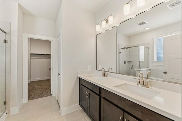 220 Magnolia Laurel Drive, Alvin, TX 77511