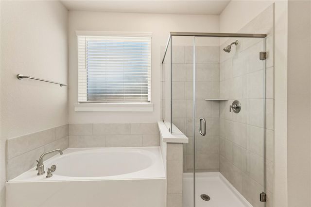 220 Magnolia Laurel Drive, Alvin, TX 77511