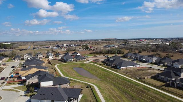 220 Magnolia Laurel Drive, Alvin, TX 77511