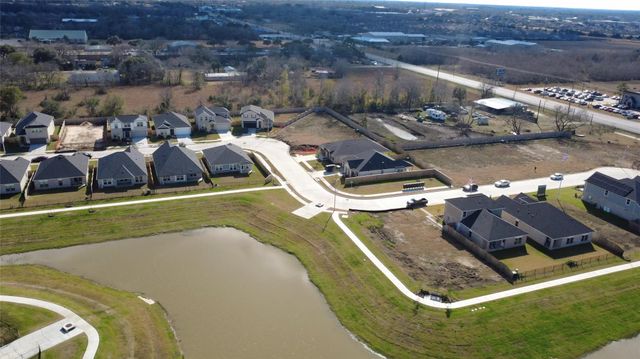 220 Magnolia Laurel Drive, Alvin, TX 77511