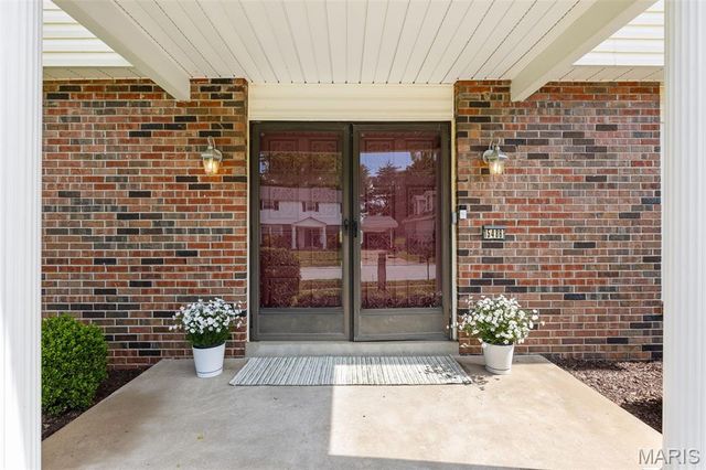 15486 Hitchcock Road, Chesterfield, MO 63017