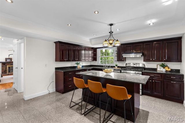 15486 Hitchcock Road, Chesterfield, MO 63017