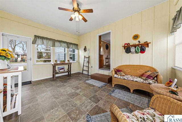 106 Marquette Avenue, North Mankato, MN 56003