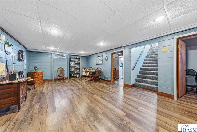 106 Marquette Avenue, North Mankato, MN 56003