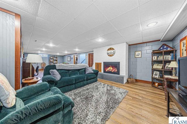 106 Marquette Avenue, North Mankato, MN 56003