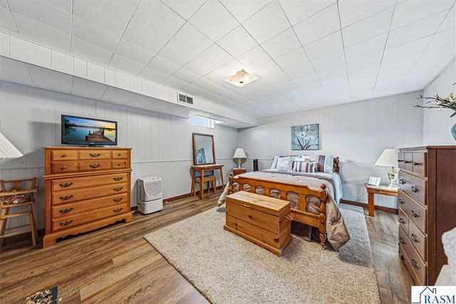 106 Marquette Avenue, North Mankato, MN 56003