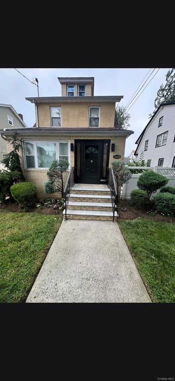 11428 175th Street, Saint Albans, NY 11434 — photo 2