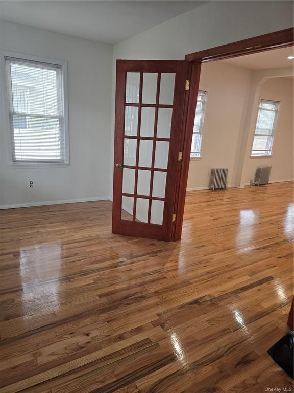11428 175th Street, Saint Albans, NY 11434 — photo 4