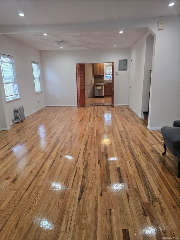 11428 175th Street, Saint Albans, NY 11434 — photo 5