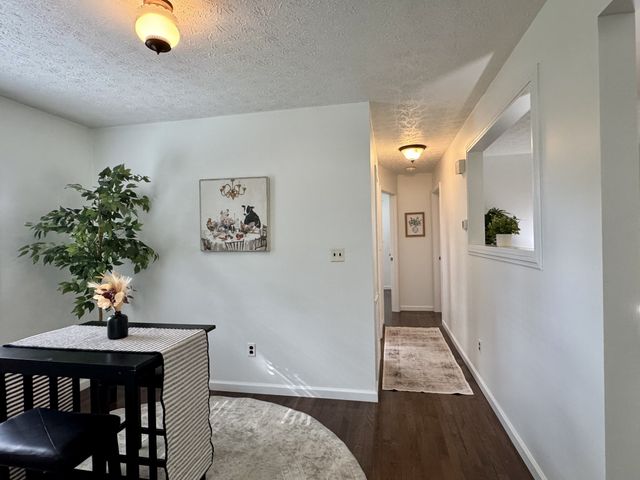 1196 Windsor Cir, Lyles, TN 37098