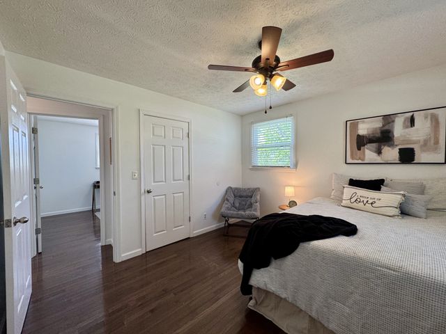 1196 Windsor Cir, Lyles, TN 37098