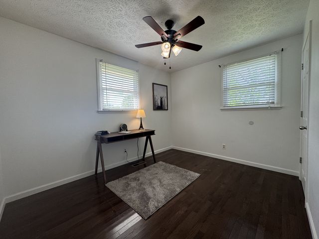 1196 Windsor Cir, Lyles, TN 37098