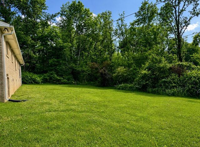 1196 Windsor Cir, Lyles, TN 37098