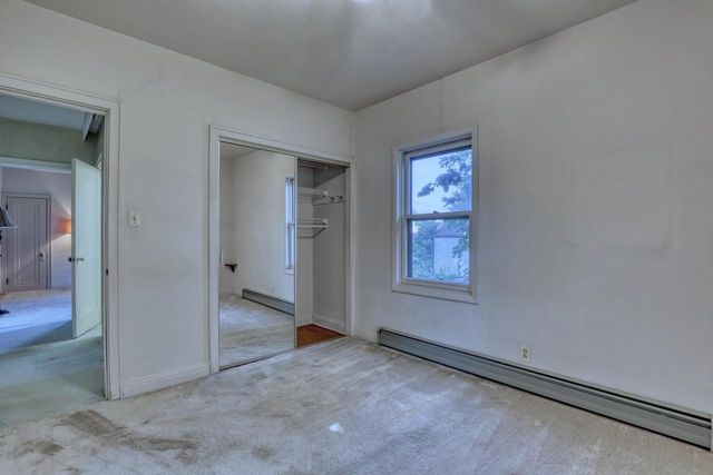 5800 W Howard AVENUE, Milwaukee, WI 53220