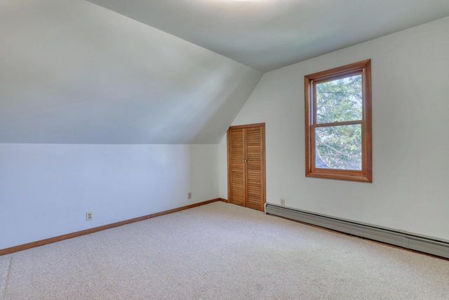 5800 W Howard AVENUE, Milwaukee, WI 53220