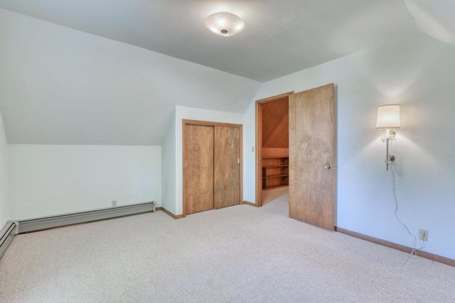 5800 W Howard AVENUE, Milwaukee, WI 53220