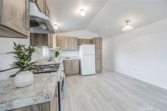 995 Pomona 65, Corona, CA 92882