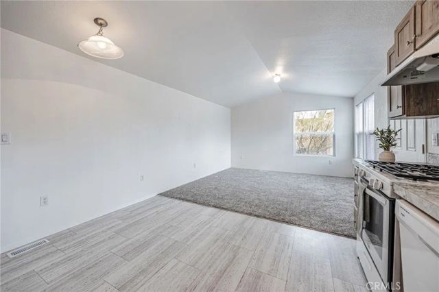 995 Pomona 65, Corona, CA 92882