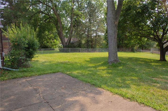 5184 Seville Drive, Englewood, OH 45322
