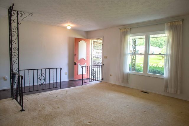 5184 Seville Drive, Englewood, OH 45322